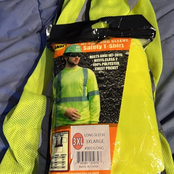 TWO NEW MENSWEAR, SAFETY T-SHIRT AND SAFETY VEST ANSI/FORESTER BRAND ! - Picture 4 of 10